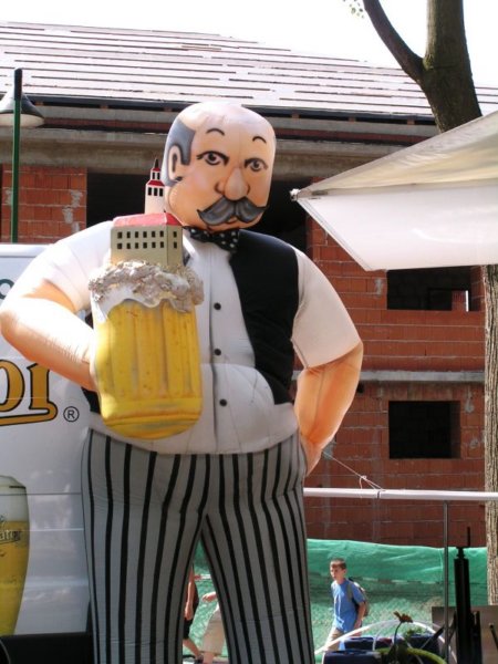 kostelce_2005_008.jpg
