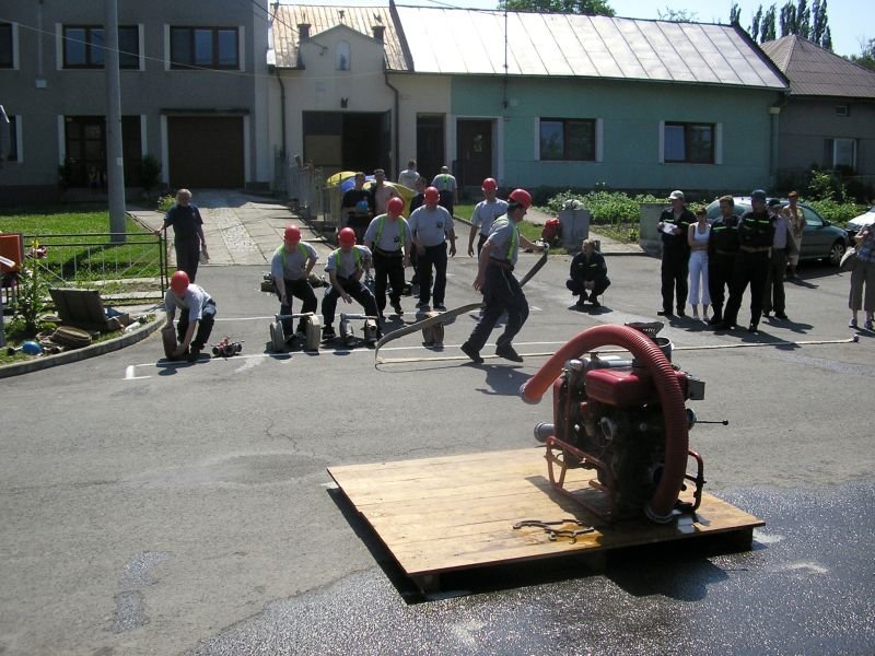 kostelce_2006_10.jpg