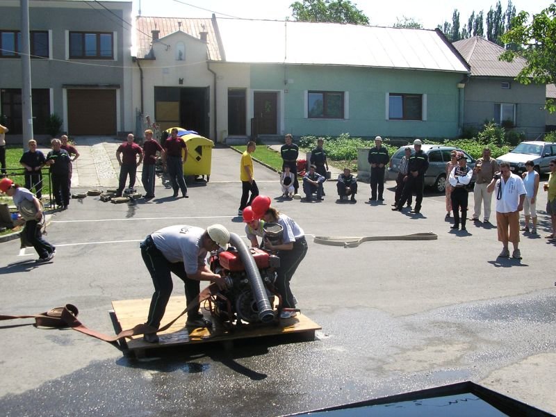 kostelce_2006_24.jpg