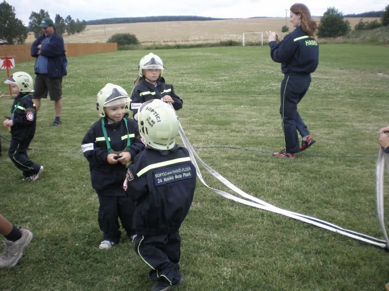 kostelce_2007_27.jpg