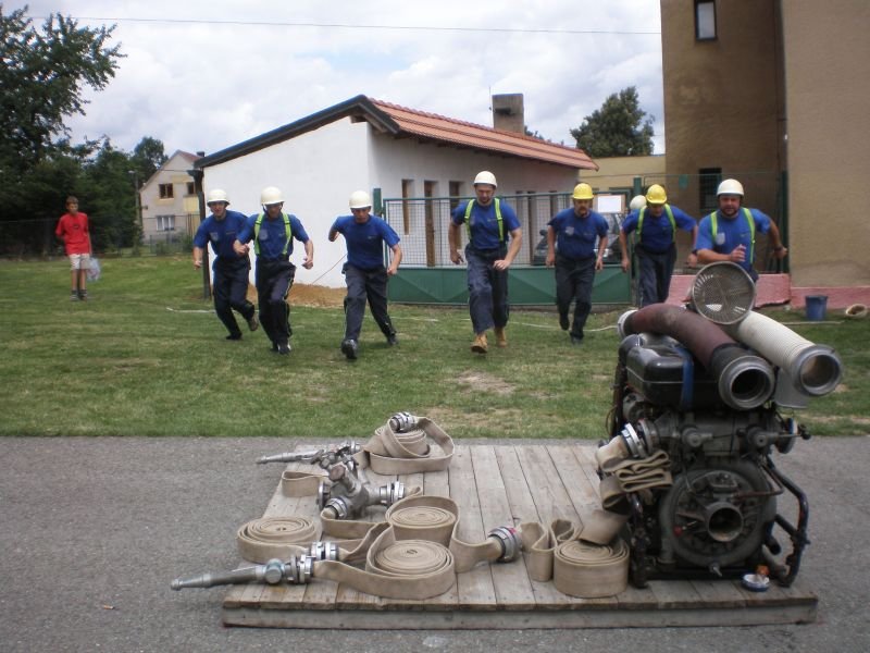 kostelce_2007_32.jpg