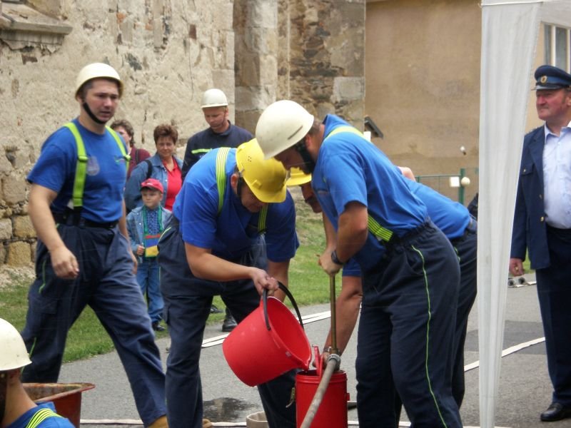 kostelce_2007_39.jpg