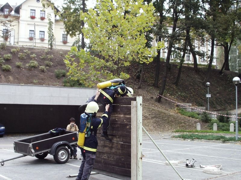 memorial_2006_11.jpg