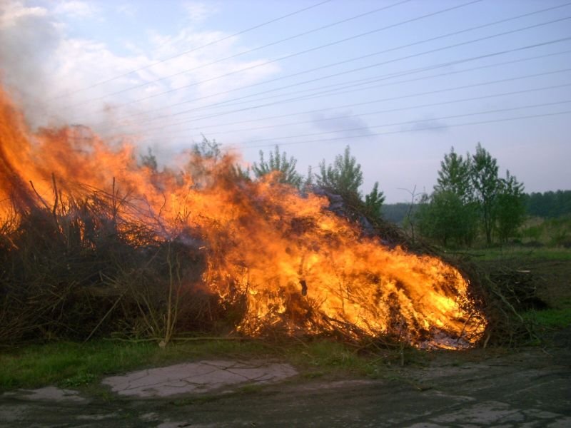 paleni_odpadu_30042009_06.jpg