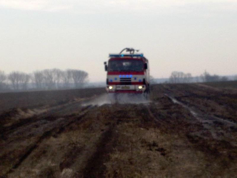 pozar_travy_05032011_07.jpg