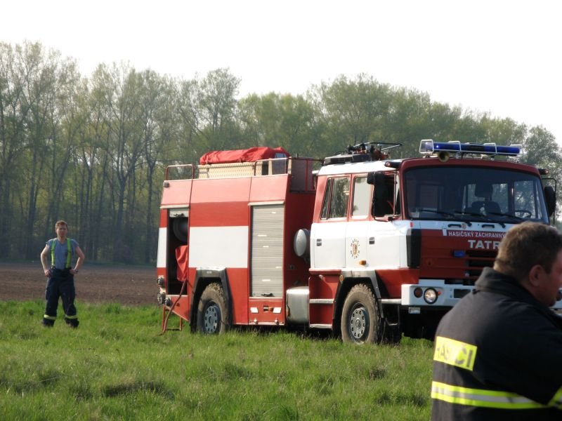 pozar_travy_27042008_11.jpg